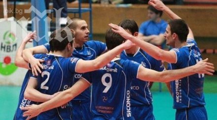 левски преговаря италиански треньор