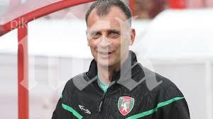 батков предлага сухия директор школата левски