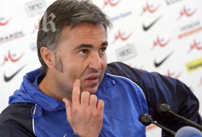 Над 1000 запалянковци аплодират Ясен Петров и Ботев (Враца) 
