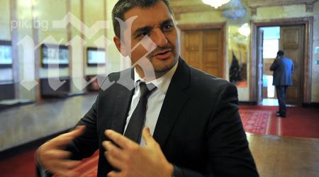 Кирил Добрев от БСП: Искат ли протестиращите Борисов да оглави протестите им?