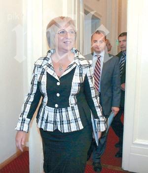 ГЕРБ обмисля вот на недоверие

