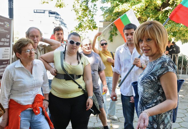 Мая Манолова: Въвеждаме машинно гласуване