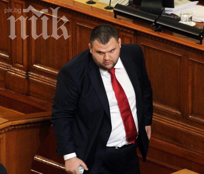 Делян Пеевски: Помагам на държавата в труден момент!