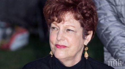 ракът уби сценаристка междузвездни войни индиана джоунс