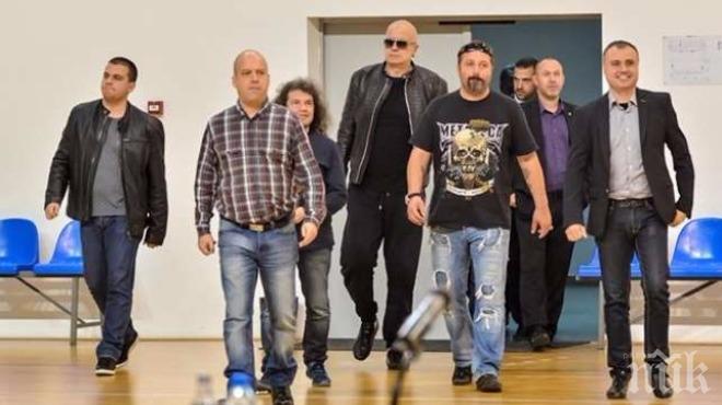 Бивш съратник на Слави му пише разтърсващо: Чувствам погнуса, гняв. Всички, които работихме за теб, сме излъгани. Идеята не беше да станем патерица на ГЕРБ...