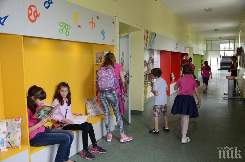 Над 800 деца в София напуснали класните стаи за година