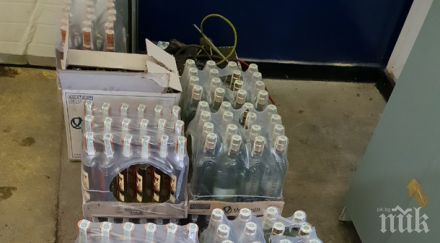 коледата започна митничари задържаха 911 бутилки водка дунав мост