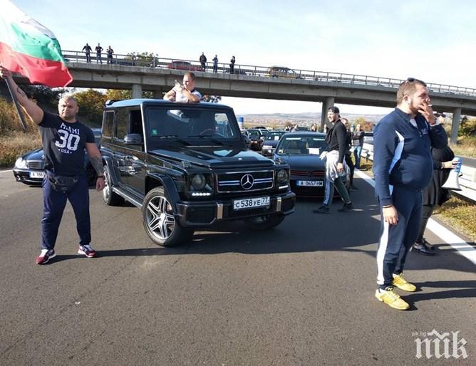 Вижте подривния сценарий на шумкарите от БСП и ДПС в комбина с ВИС да свалят властта в стил На всеки километър. Готвят саботажи по Коледа