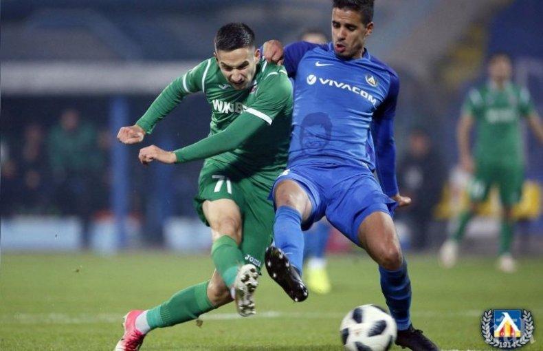 Предлагат на Херо защитник на Левски