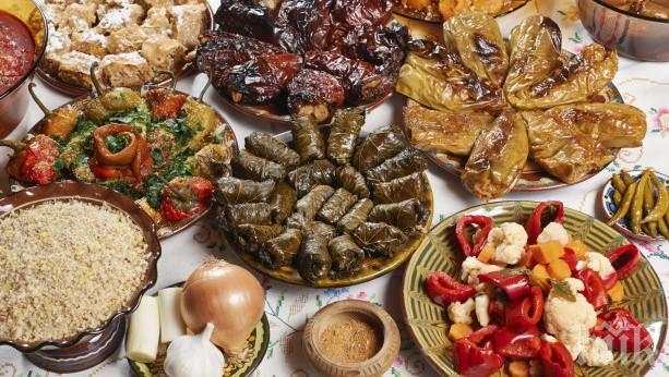 ПРАЗНИК Е: Всичко, което трябва да знаем за поверията и обичаите на Бъдни вечер