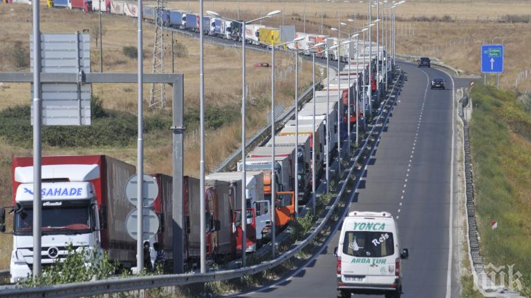РЕАКЦИЯ - Експерти: Пакетът за мобилност буквално обрича българските шофьори