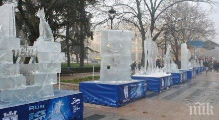 фестивал ледените фигури събра хиляди туристи русе