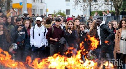 стотици ученици студенти задържани протести франция
