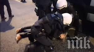 Полицаи ранени при протест в Каталуния
