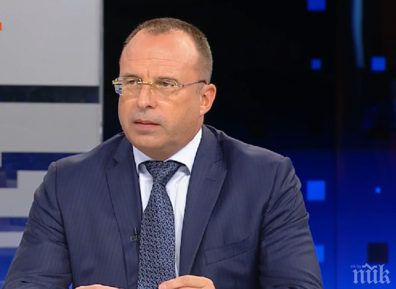 Министър Порожанов: Земеделският сектор го очаква добро бъдеще