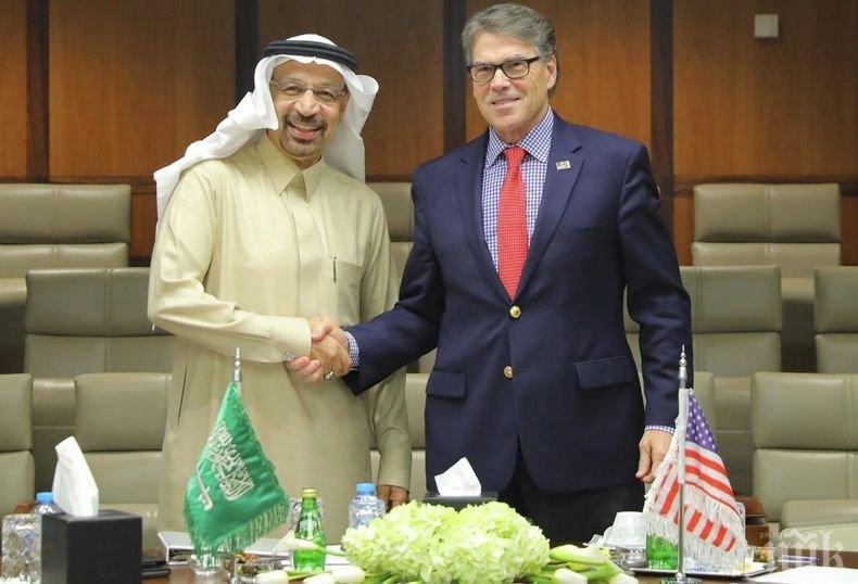 На четири очи: Министрите на енергетиката на САЩ и Саудитска Арабия обсъдиха нефтения пазар