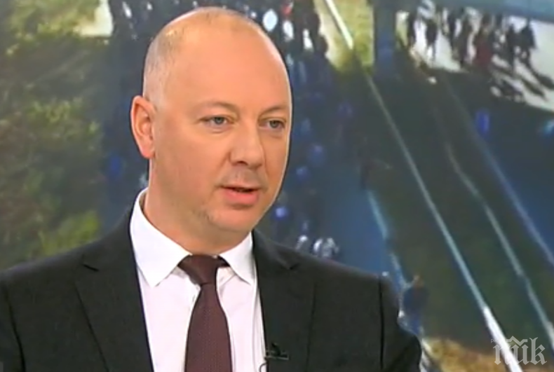 Обявиха причината за дерайлирането на влака София-Варна