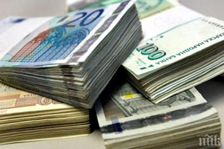 ТЪЖЕН КОНТРАСТ: Богаташите в България изкарват 8 пъти повече от бедните