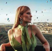 Анелия налази младо лъвче, певицата нацелува пред цяла дискотека 18-годишен колега (СНИМКА)