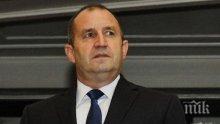 „Не президент, а проблем. Бърборко“: 11 хил. лв. на месец не се плащат за критики и лични нападки, трябват политически идеи
