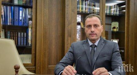 огнена вендета запалиха джипа кмета банско