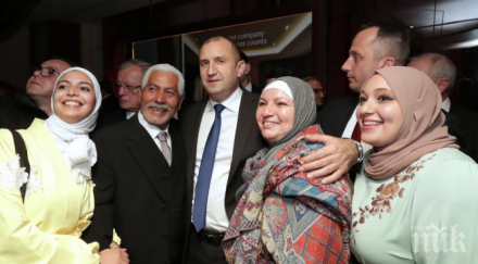 президентът срещна българската общност аман