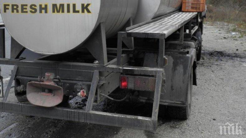 15 000 литра мляко замръзнаха на път в Германия