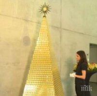 УНИКАЛНО: Вижте коледно дърво от чисто злато!