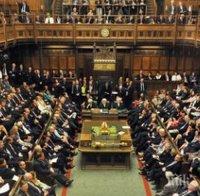 Парламентът на Великобритания отхвърли предложението на Джеръми Корбин за вот на недоверие