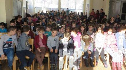 сърбия спря български бус подаръци деца вмро скочи изгавриха българското малцинство западните покрайнини