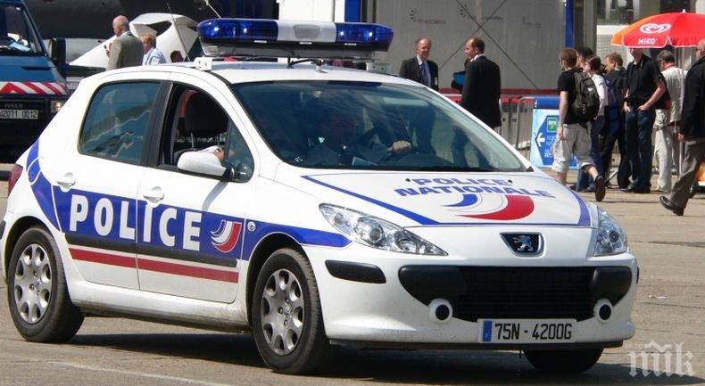  „Дейли Експрес”: Хаосът във Франция е пълен, след като на протест излязоха и „сините жилетки”