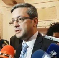 Тома Биков: Президентът Радев наруши радиомълчанието