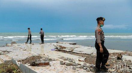 броят загиналите цунамито индонезия достигна 429 души