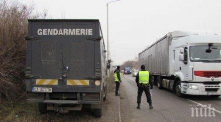 спират тежкотоварните автомобили магистралите натоварените пътища