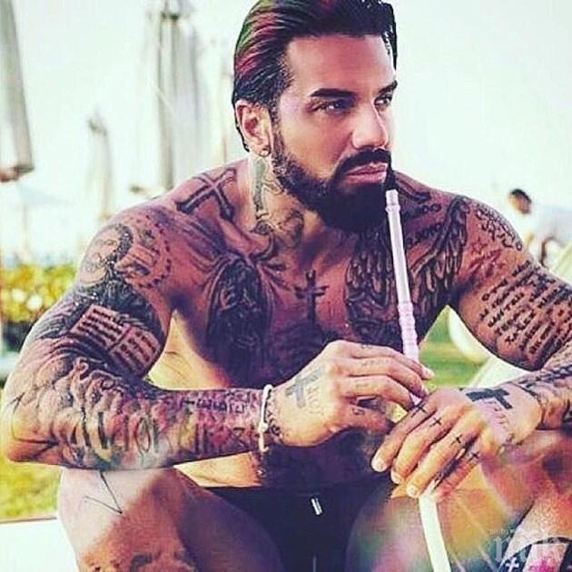  КОЩУНСТВО: Благо Георгиев се взе за Бог и Исус едновременно (СНИМКА)