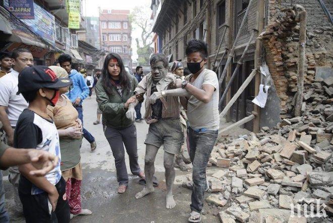Огромна трагедия: Училищен автобус катастрофира в Непал, има много загинали