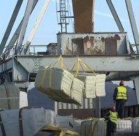 Криза на пристанище Варна: Разтовариха стотици тонове балирани отпадъци навръх Коледа