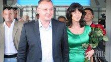 САМО В ПИК: Сергей Станишев хвана микрофона, вижте какъв купон вдигна в дома си (ВИДЕО)