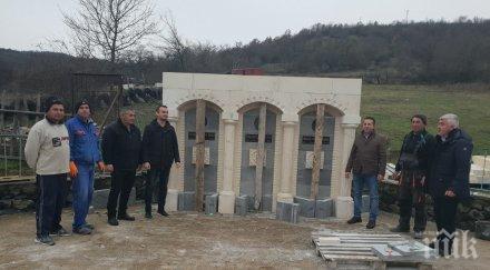 чешма паметник жертвите възродителния процес издигнаха груево