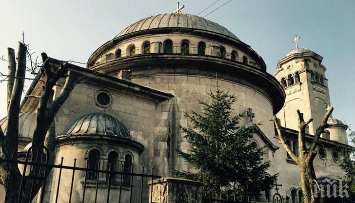 Надежда за рушащия се храм Св. Петка в Русе