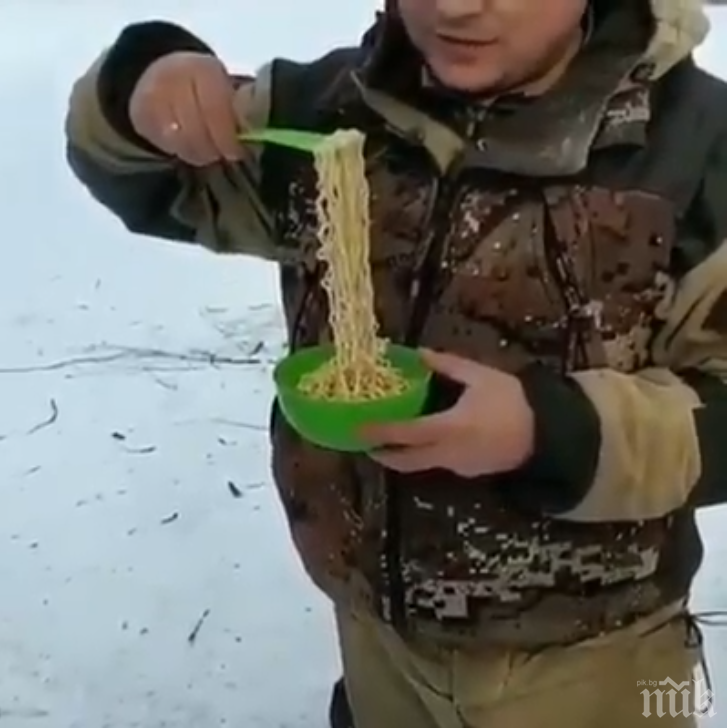 ХИТ В НЕТА: Мислите, че ви е студено? Вижте това (ВИДЕО)