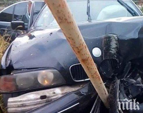 Показаха джигита с БМВ-то, който се разцепи до Новата поща в Бургас