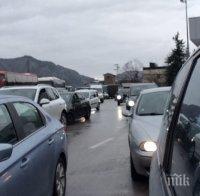 пътна полиция докладва готови сме натоварения трафик януари