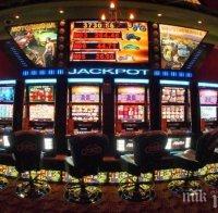 Тийнейджърка инсценира грабеж, проиграла парите на комар