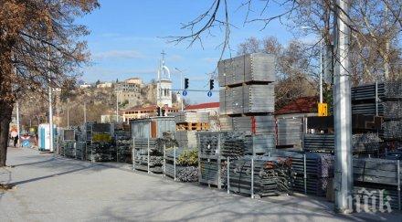 350 прожектора осветяват вавилонската кула пловдив