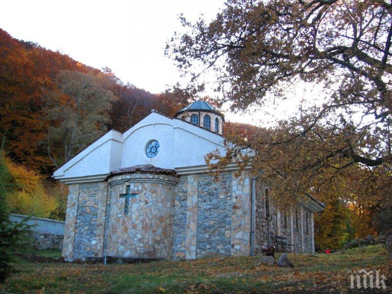 Родното село на Св. Иван Рилски пълно за Нова година