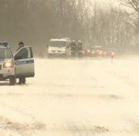Най-малко девет души са станали жертви на снежните бури и лошото време в Австрия и Южна Германия