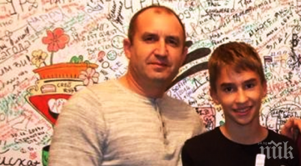 сигнал пик непълнолетният син президента участвал побой столичен клуб полиция потушава мелето снимки