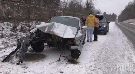 румънци катастрофираха тежко пътя русе бяла