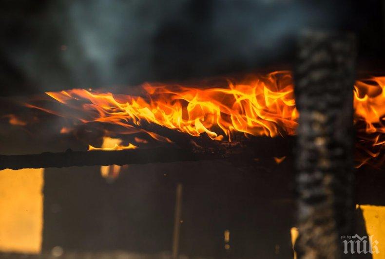 ТРАГЕДИЯ: Мъж изгоря в работилница